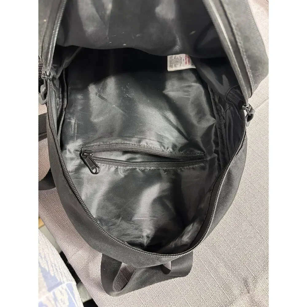 Gymshark Backpack Unisex Medium Black Gym Sports Zip Pockets Adjustable Straps